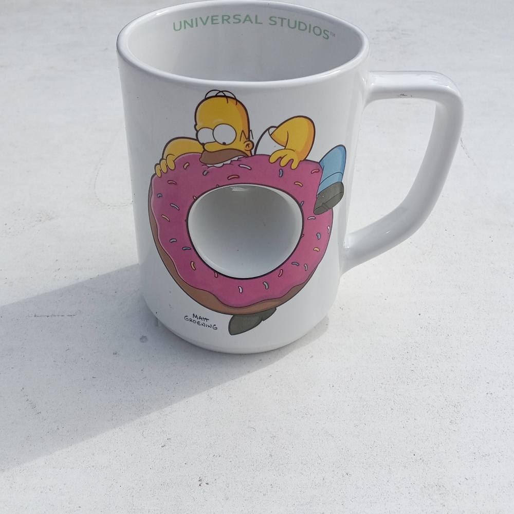 Universal Studios Exclusive The Simpsons White Ceramic Homer Mug